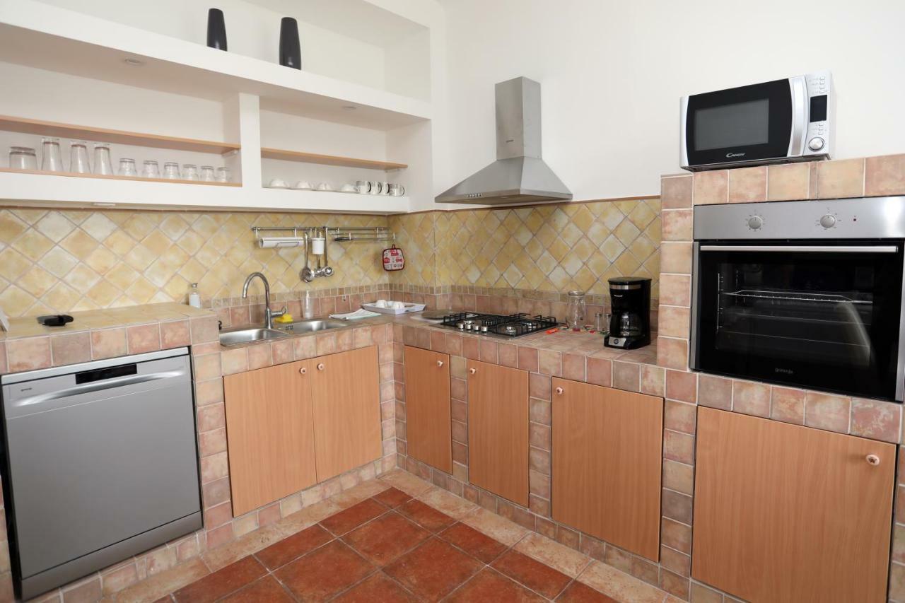 Apartman Cinkopan Apartment Pula Bagian luar foto